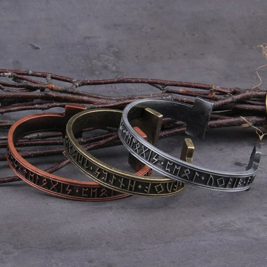 Bracelet Runes