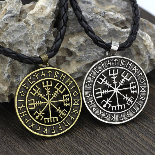 Amulette Vegvisir, la boussole viking