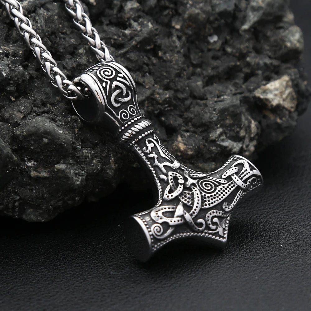 Collier marteau de Thor Runes