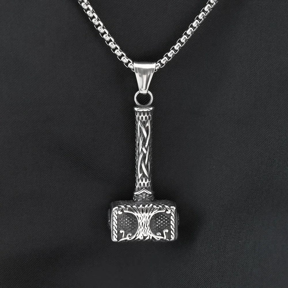 Pendentif Marteau de Thor Yggdrasil